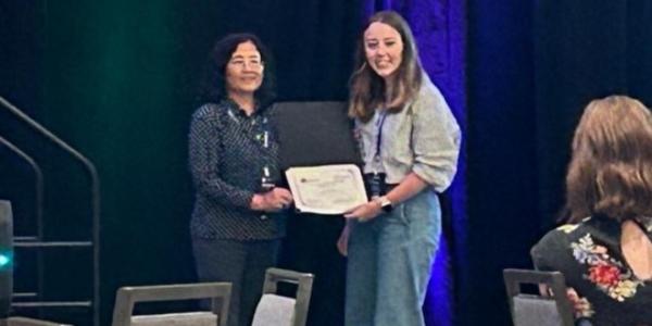 Katie Wootten receives poster prize