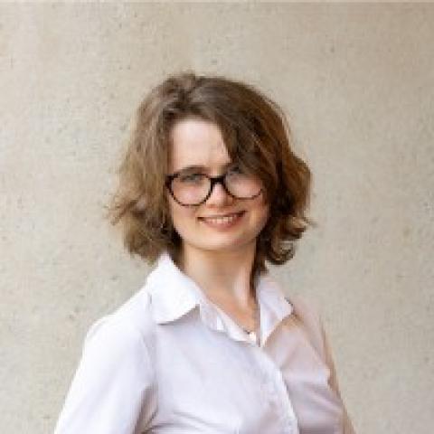 Anna Dawes